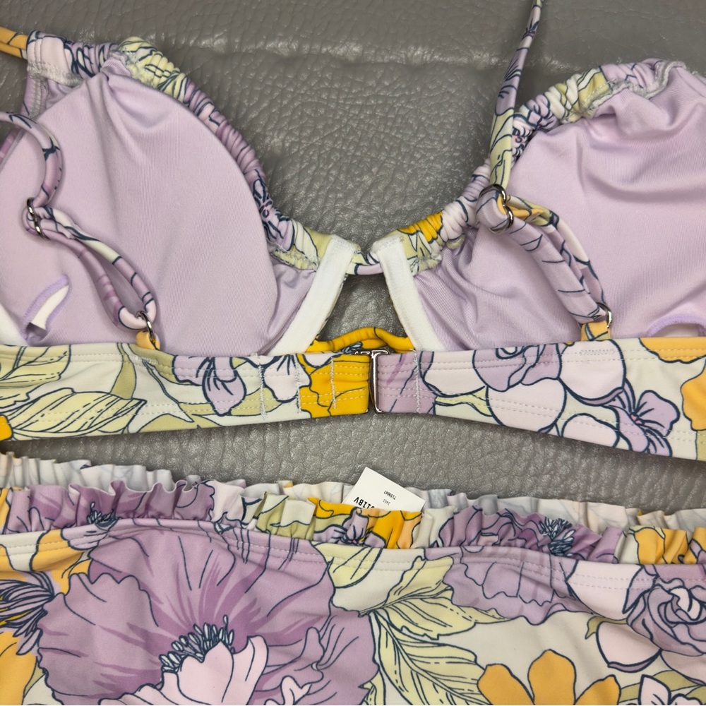 Cupshe Floral Two-Piece Bikini Set in Yellow & Lavender - Picture 4 of 6